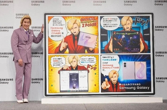 カズレーザーさんと大型ディスプレイ