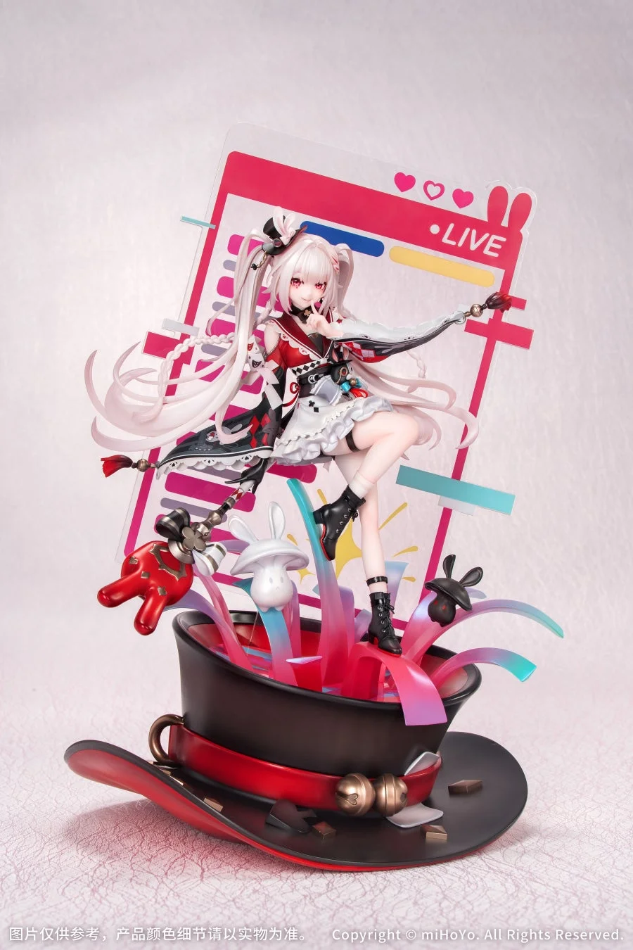 火花フィギュア 全体像
