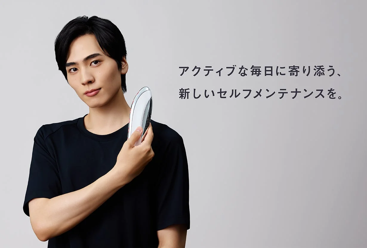 エレクトロカッサと男性モデル